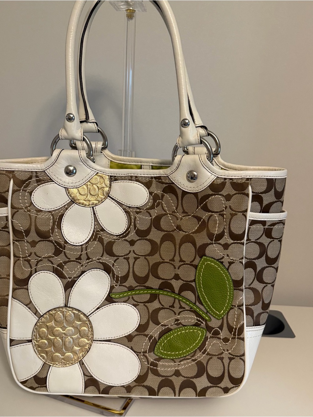 Coach Signature Bleecker Daisy Tote